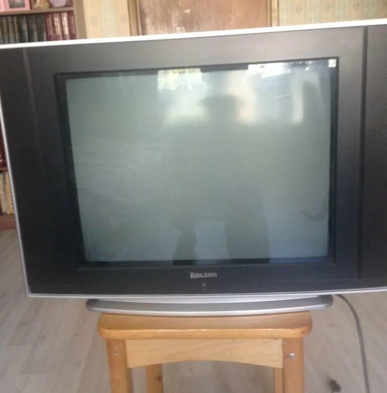 Телевизоры элт филипс 32. Телевизор sanyo 1985 года. Объявления телевизор в москве. Телевизор supra старый. Lg super slim 21fs2blx.
