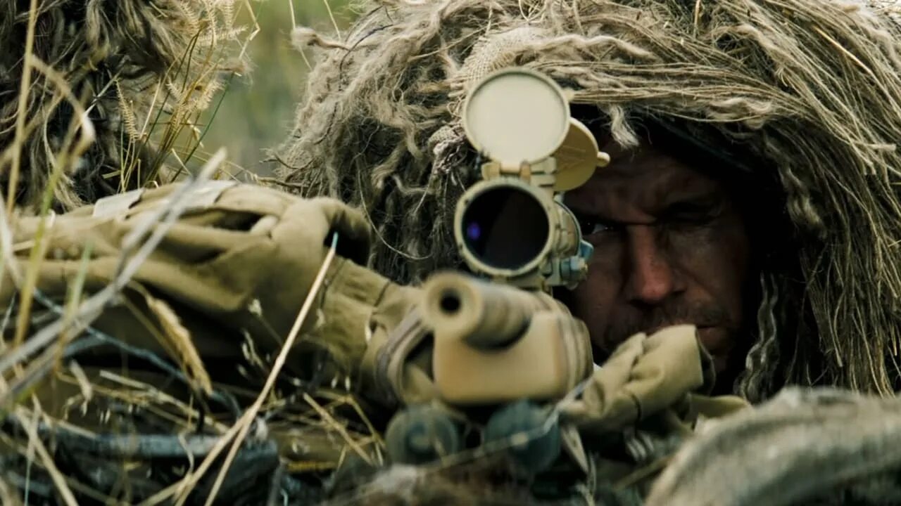 Sniper mark. Стрелок фильм 2007. Фильм стрелок 2007 снайпер. Марк Уолберг снайпер. Стрелок Марк снайпер 2007.