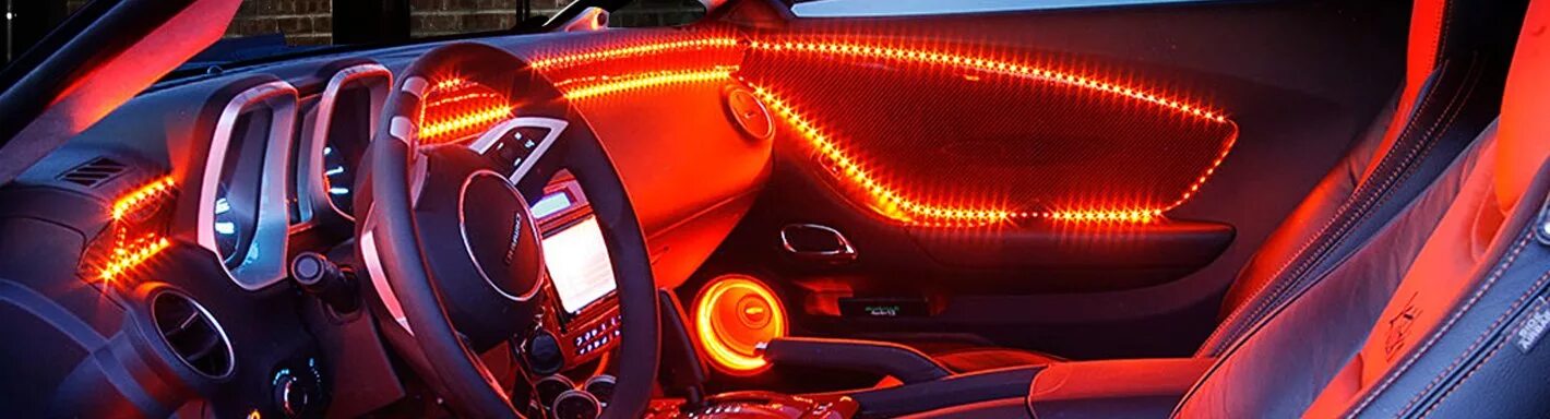 Включи лайт подсветку. Подсветка салона Додж Челленджер. Неоновая подсветка Форд Фиеста 5. Мерседес 124 led неон. Подсветка салона автомобиля.
