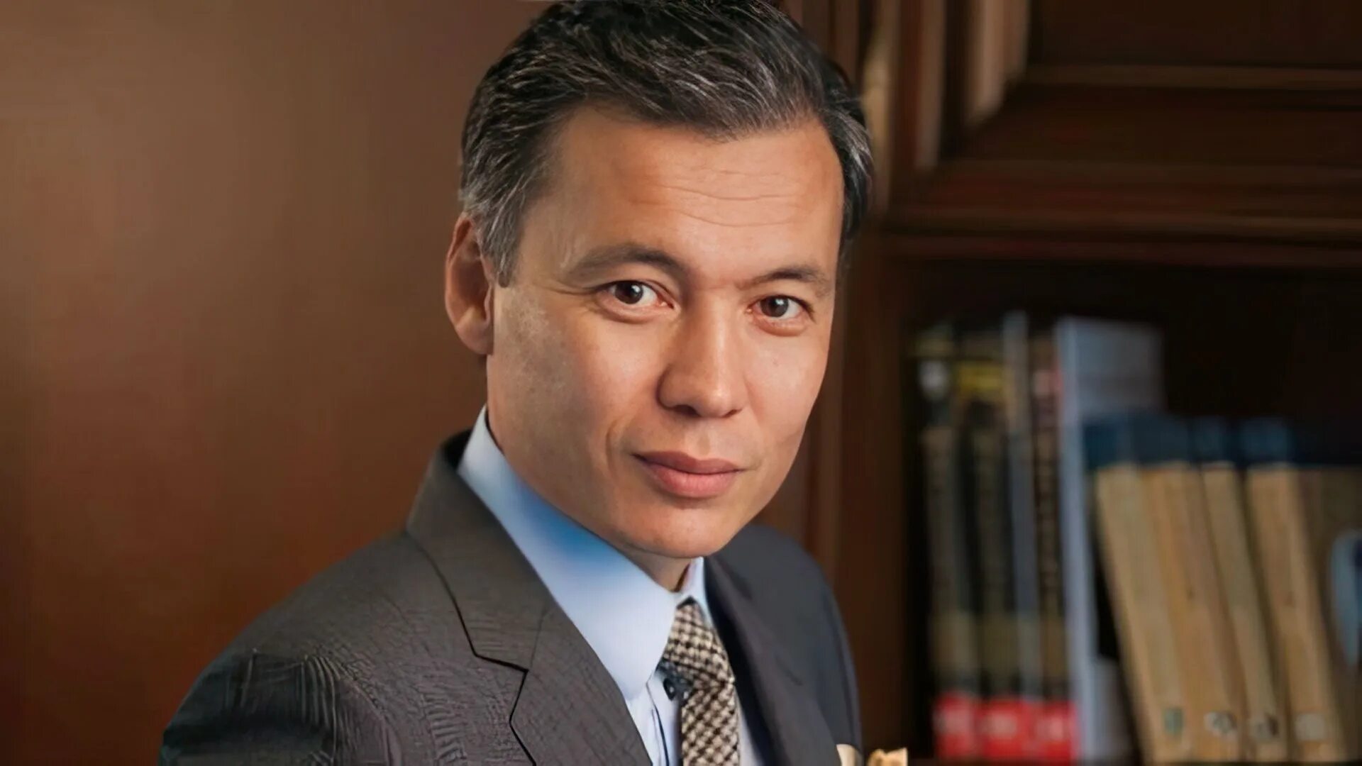 проповеди игоря азанова слушать онлайн. состоявшийся бизнесмен. жомарт ертаев фото. дедушка на работе в офисе. состоявшийся бизнесмен.