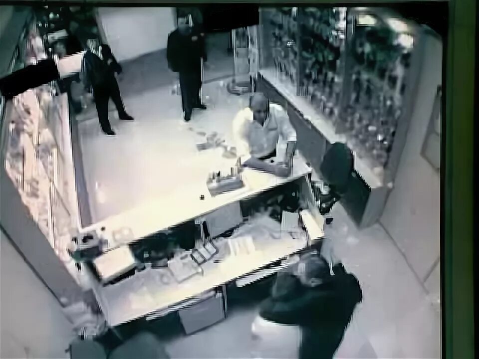 Ограбление в хабаровске. Ограбление ювелирки. Ограбление магазина. Ограбление в хабаровске. Ограбление в хабаровске.