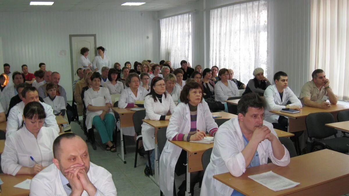 Стрежевская городская больница. Главврач Стрежевской больницы. Больница Стрежевой. Врачи Стрежевской больницы.