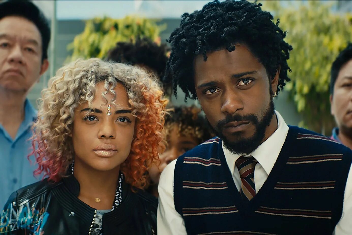 Тесса Томпсон простите за беспокойство. Простите за беспокойство (2018). Sorry to bother you 2018. Извиняюсь за беспокойство