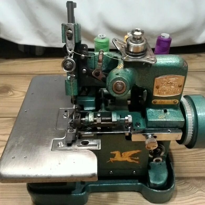 Оверлок 51 класса. Оверлок 51 класса двухниточный. Оверлок 51 промышленный запчасти. Оверлоки классы. Китайский оверлок 51 класса.