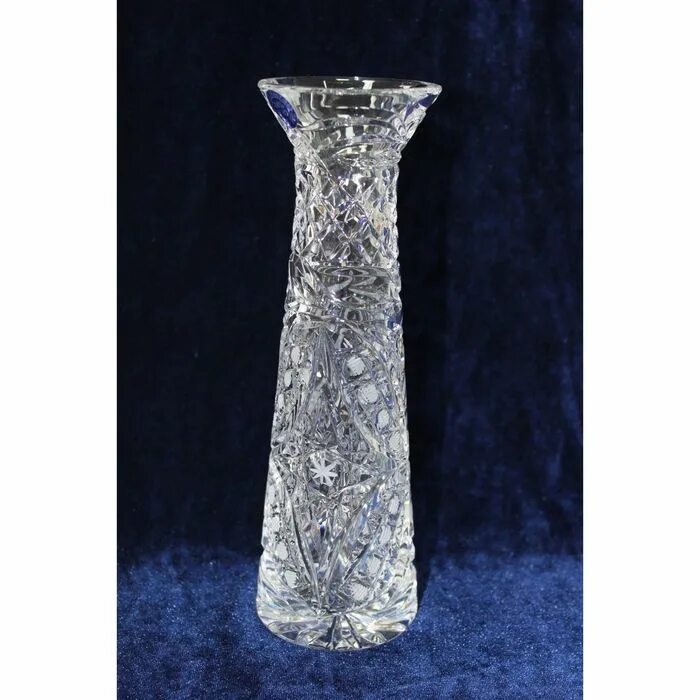 Ваза из хрусталя управление. Ваза из хрусталя управление. Редкие хрустальные вазы. Хрустальные вазы винтаж. Красивые хрустальные вазы.