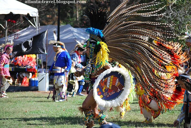 праздник пау вау в россии. пау вау. пау вау москва. пау вау у северной америки индейцев. праздник индейцев пау-вау.