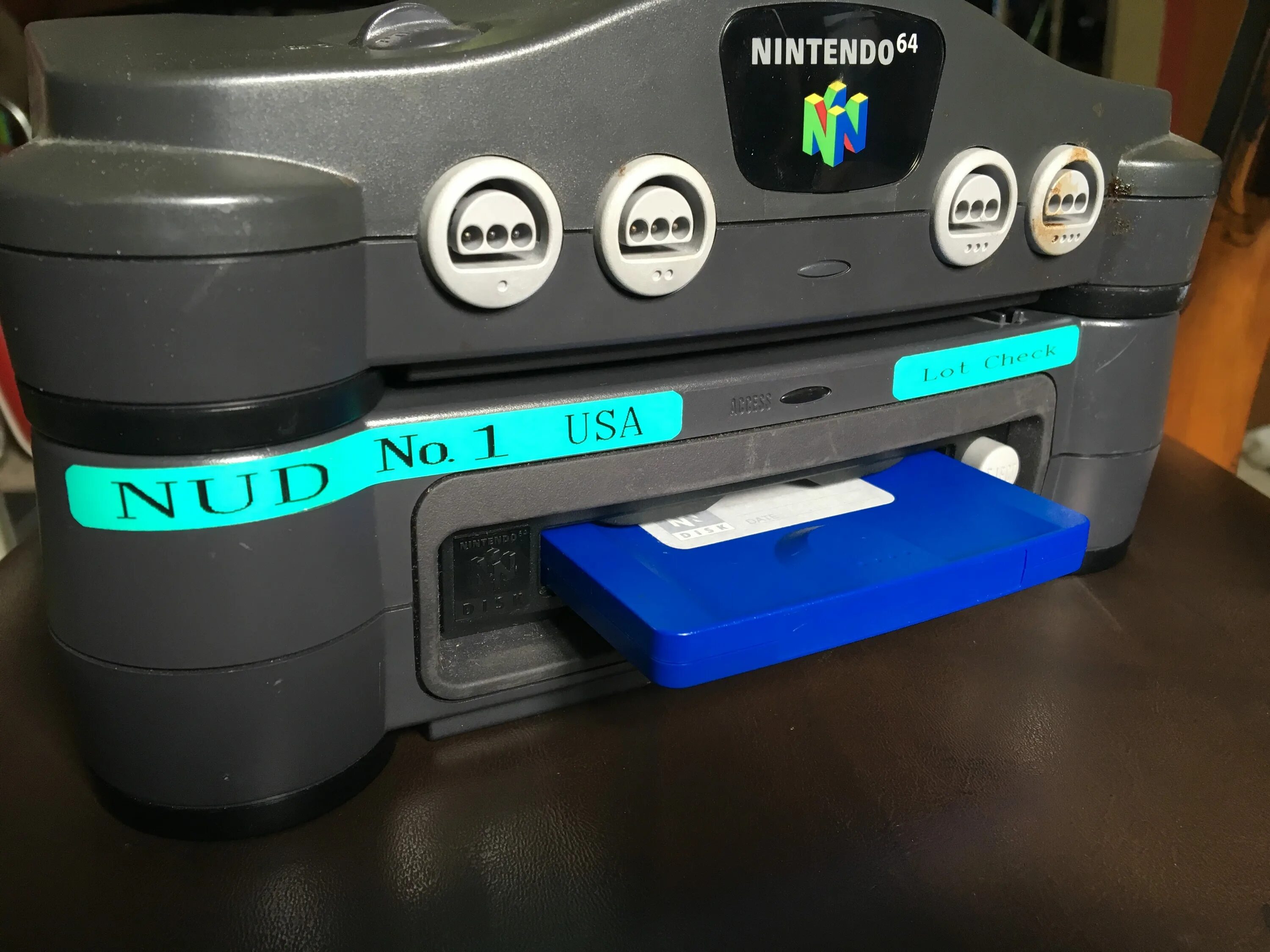 Cd 64. Nintendo 64dd. Диск Нинтендо 64. Nintendo 64 диск. N64dd.