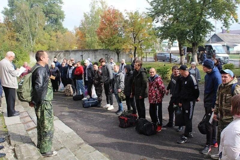 Новости брянской области о войне брянска последние. Мобилизованные в Брянской области. Военкомат Клинцы Брянской. Мобилизация Почеп. Центр содействия мобилизованным.