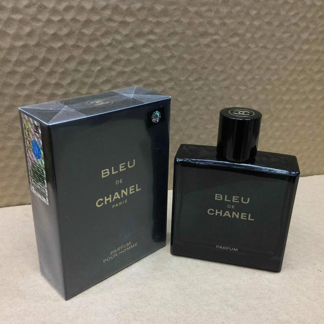 Купить шанель мужской оригинал. Chanel bleu de Chanel Parfum 100 ml. Blue de Chanel мужские духи 100 мл. Chanel Blue de Chanel 100ml. Chanel bleu Parfum 100 ml.