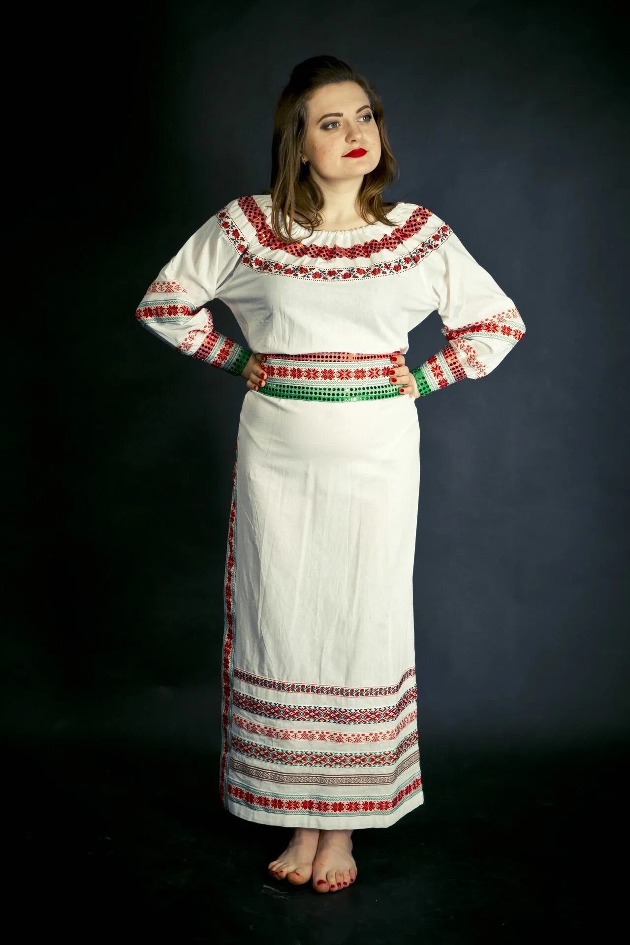 Белорусский костюм. Белорусский национальный Костю. Беларуский национальный костюм. Белорусский костюм женский.