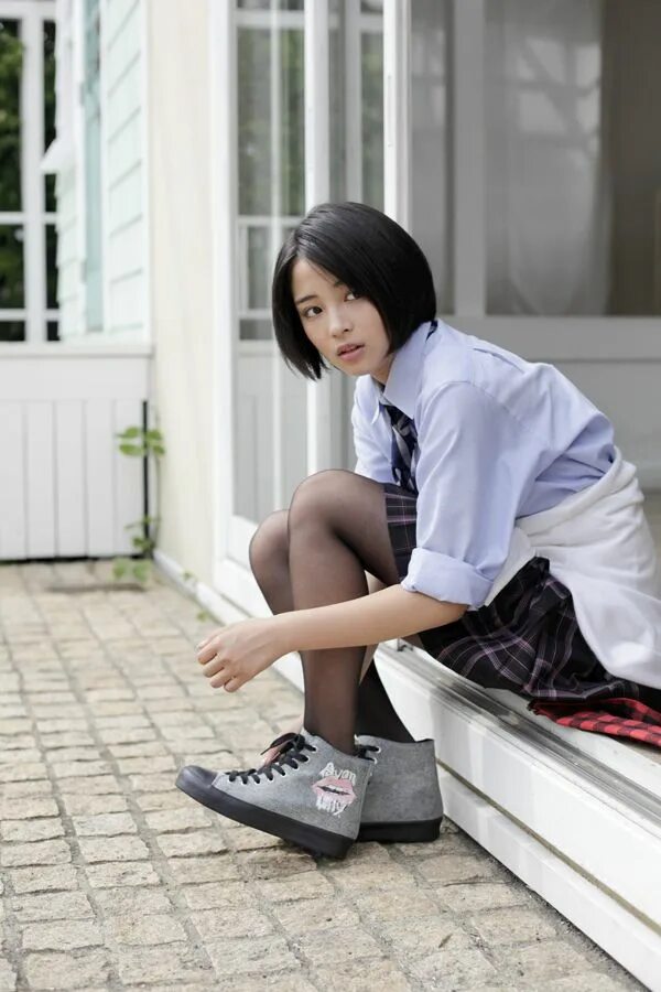 Japanese schoolgirls videos. Japanese schoolgirls videos. Японские девушки в мини. Japanese schoolgirls videos. Японки настоящие.