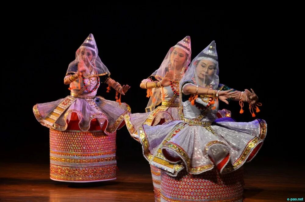 Манипури это. Манипури это. Манипури. Манипури индийский танец. Манипури танец.