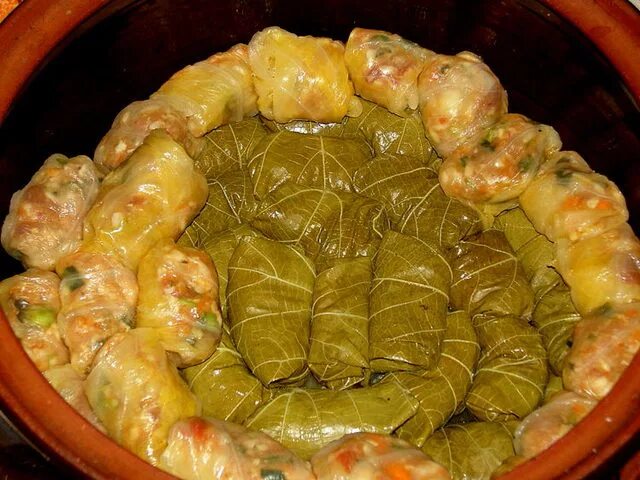 Мясо в капусте как называется