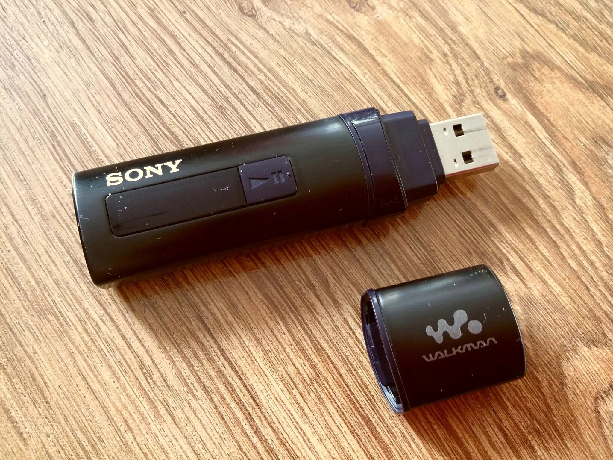 Плеер 2024 года. Sony NWZ-b183f. Плеер Sony Walkman NWZ-b183f. Sony NWZ-b183f Walkman - 4gb Black. Sony NWZ-b183f 4 ГБ.