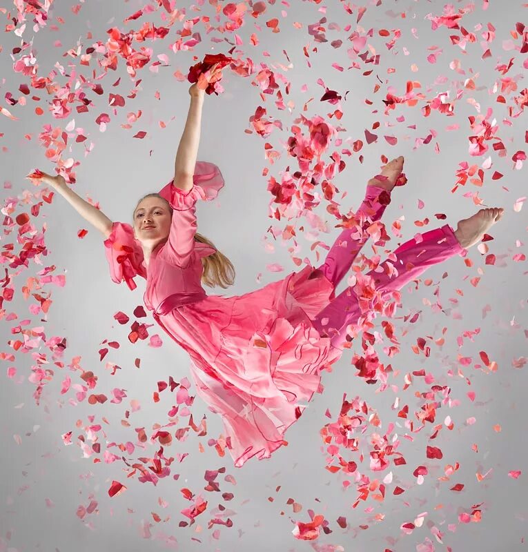 Девушка танцует с цветами. Цветок танцующие девочки. Фламенко герлз аниме. Цветочные феи. Танцующая женщина с цветами.