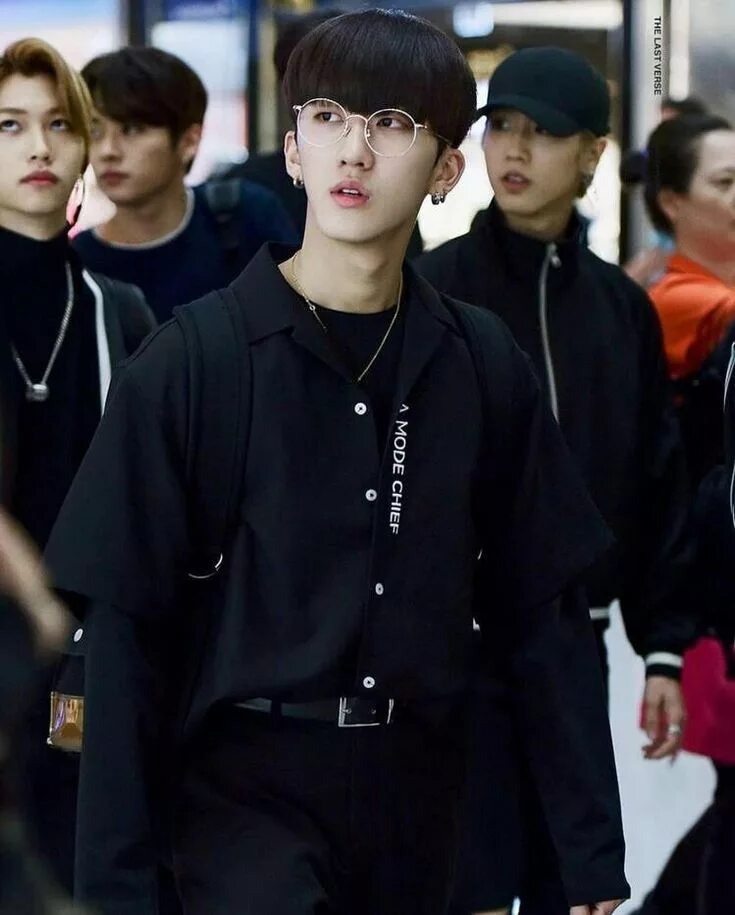Рост чанбина из стрей. Чанбин stray kids в полный рост. Stray kids changbin 2023. Stray kids чанбин. Рост чанбина из стрей.