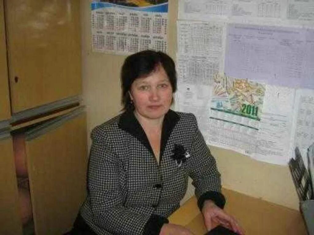 номер телефона директора школы 2