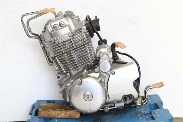 Двигатель honda cb 750. Двигатель honda cb 750. Двигатель honda cb250. Двигатель хонда мотоцикл. Двигатель хонда мотоцикл.