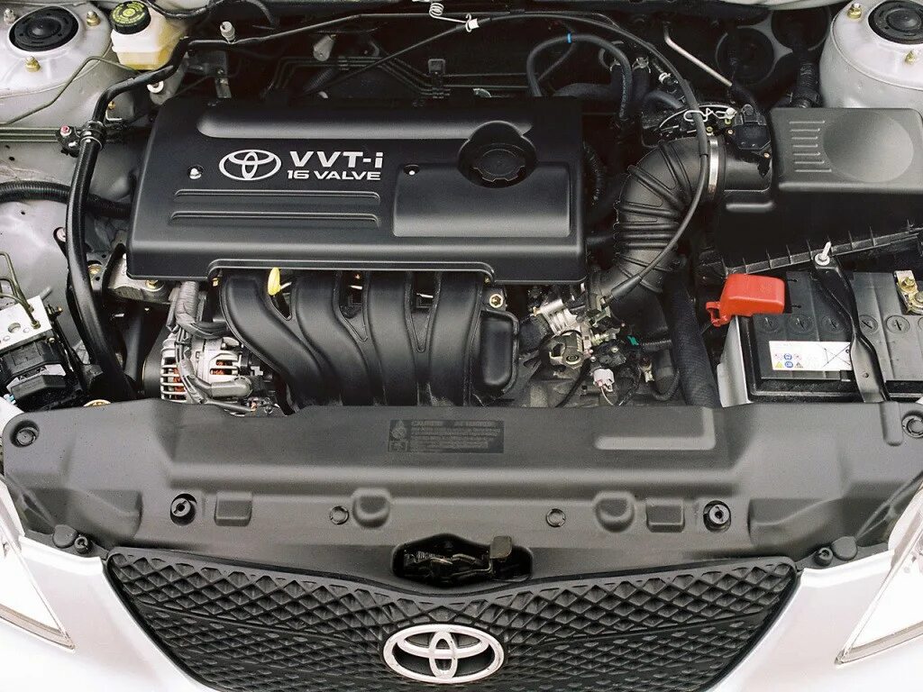 Какой двигатель стоит на тойоте. Toyota corolla 2008 под капотом. двигатель тойота королла 1.4. тойота королла е 120 мотор. тойота королла е 120 1.6 двигатель.