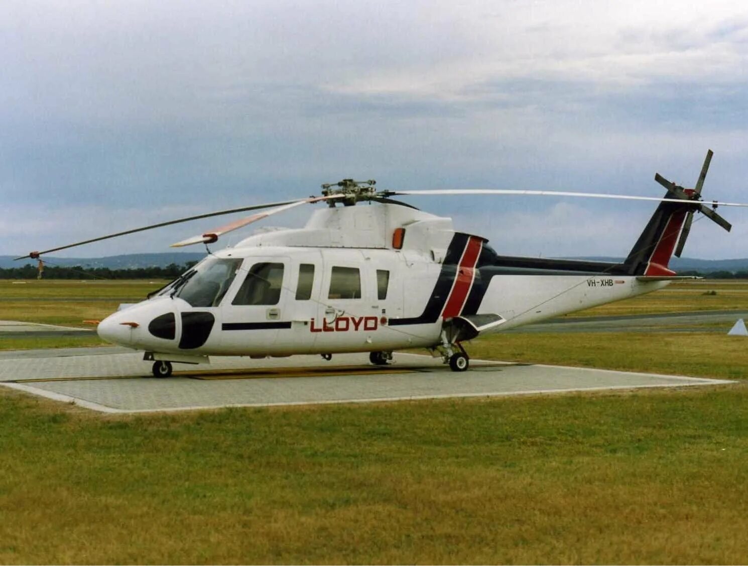 S 76. Sikorsky s-76. Sikorsky s-76 Spirit. Сикорский с 76. Сикорский h76 Helicopter.