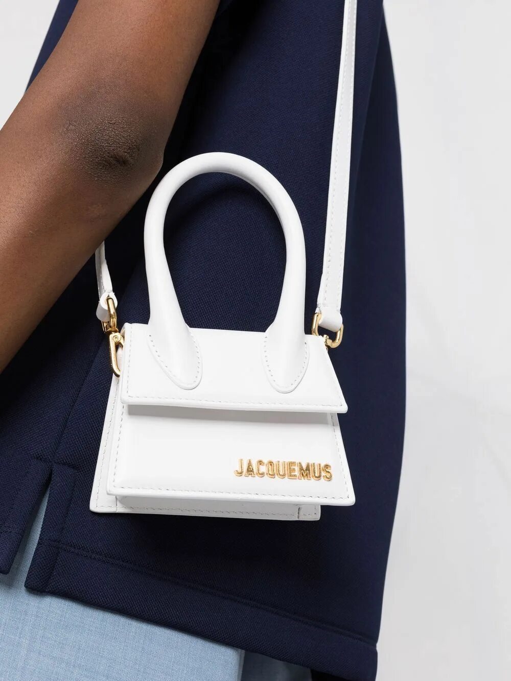 Сумка jacquemus оригинал. Jacquemus сумка-тоут le Chiquito. Jacquemus сумка мини. Jacquemus Jacquemus сумка le Chiquito Mini. Мини сумка 2023 Jacquemus.