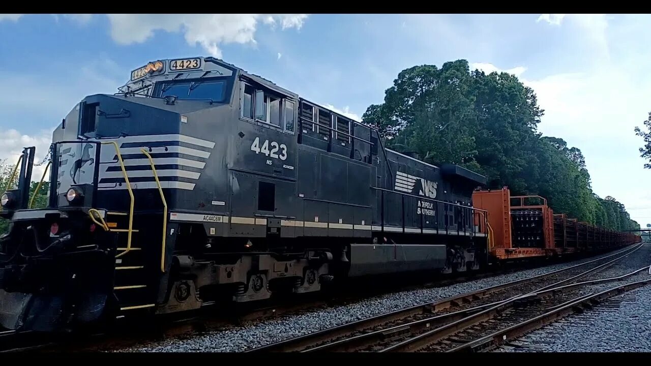 Return train. Norfolk southern. norfolk southern train. norfolk southern railway. norfolk southern railway logo.