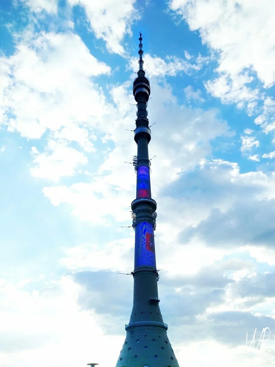 Сколько высота останкинской. Останкинская телебашня Москва. Останкинская телебашня 540 метров. Телебашня Останкино высота. Телевышка Останкино высота.