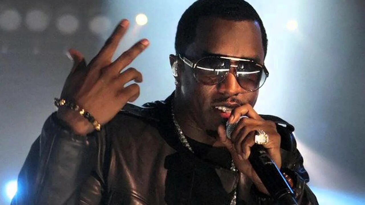 Клип дэдди. Puff Daddy. Puff Daddy рэпер. Шон п. Дидди Комбс. Diddy Пафф.