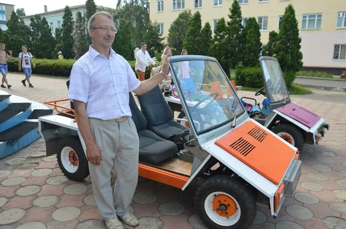 Уездный город орловской. АВТОСТИЛИСТ В Г.Ливны. Ливны город Мастеров. Уездный город Ливны Иванников.