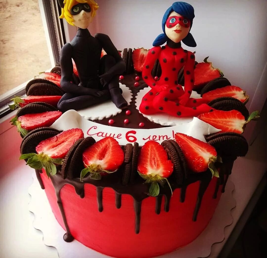 торт леди баг с божьей коровкой. торт леди баг и эльза. торт леди баг ренат агзамов. торты леди баг на день рождения девочке. мастичный торт леди баг.