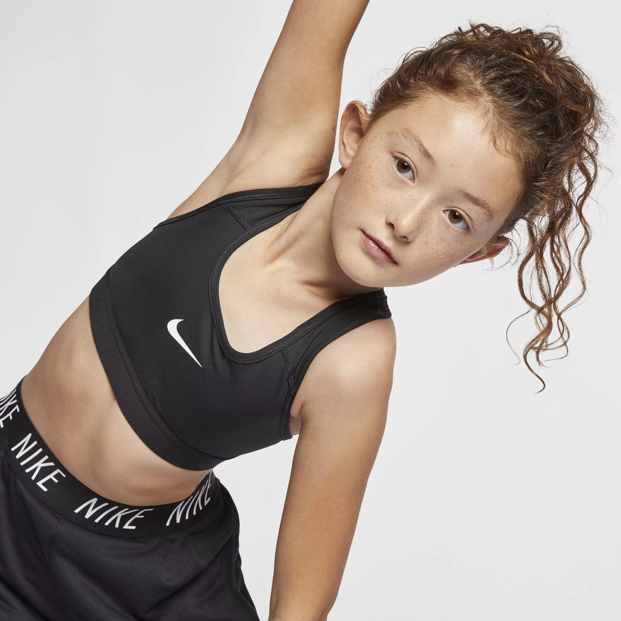Топик для девочки 13. Спортивное бра для девочек nike. спортивный топик для девочки. топик для девочки 10 лет. спортивный топ бра для девочек.