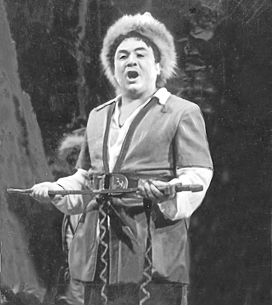 Загир исмагилов салават юлаев. Салават юлаев в театре. Шаура загир исмагилов. Загир исмагилов опера салават юлаев. Магафур хисматуллович хисматуллин.