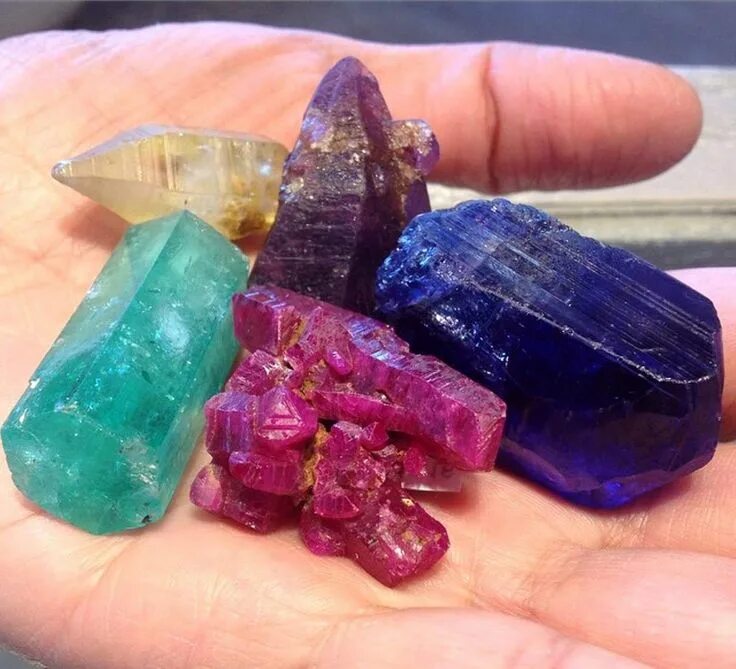 Mineral цвет