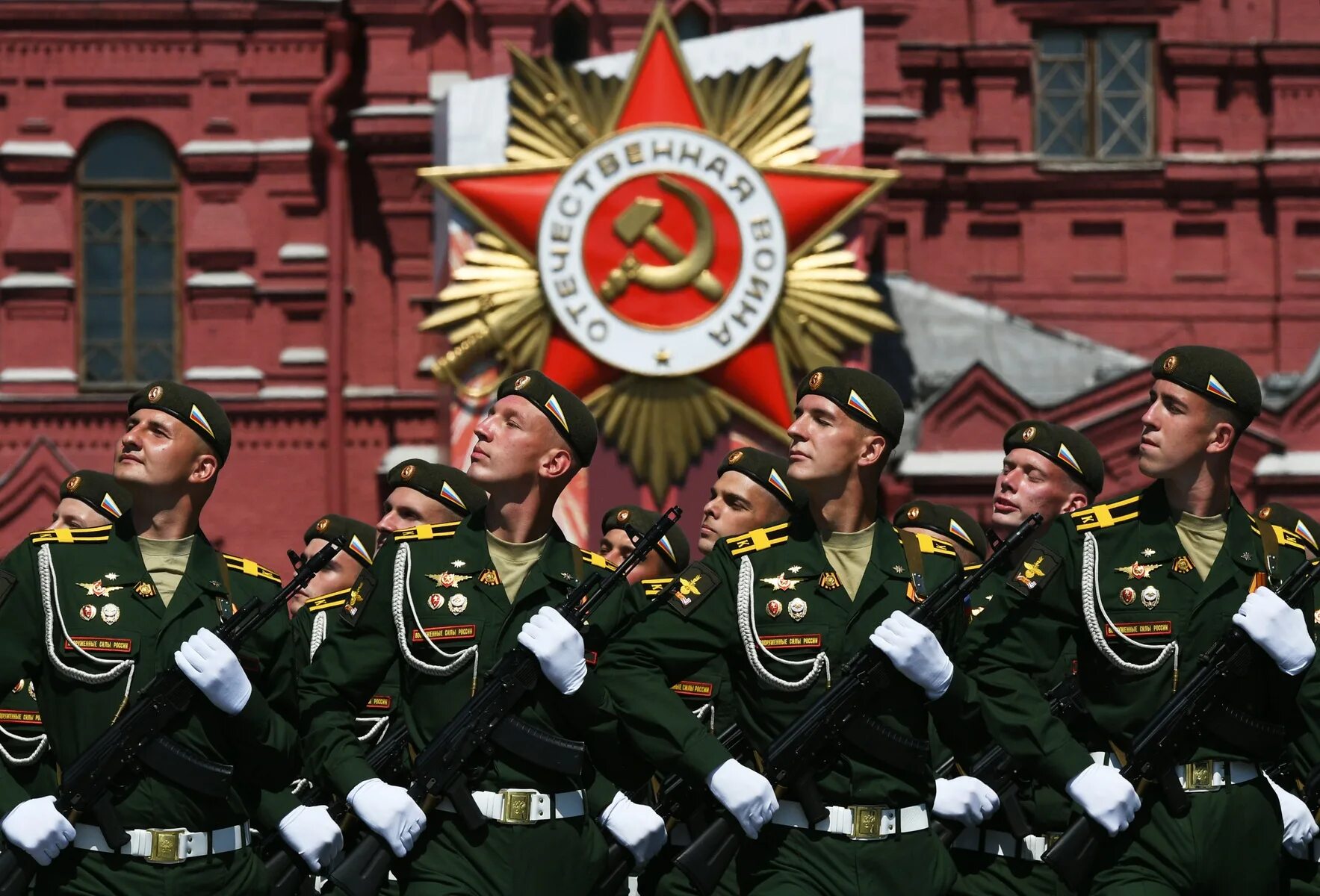 Victory day may. 9 Мая парад Победы красной площади. Парад Победы в 2020 году в Москве.