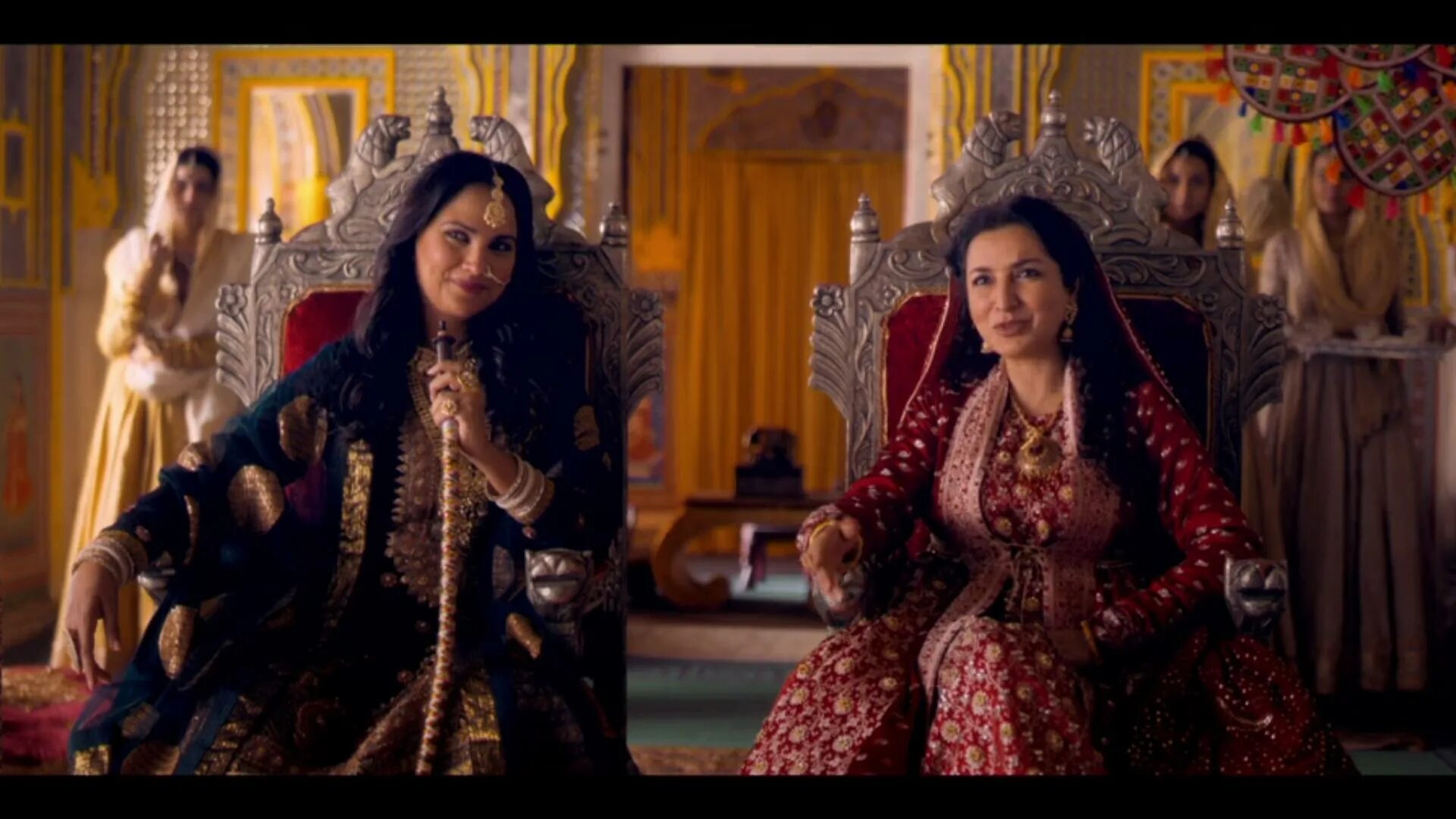 Поместье в индии сериал кадры. Том бейтман поместье в индии. Beecham house 2019. Том бейтман поместье в индии. Поместье в индии сериал.