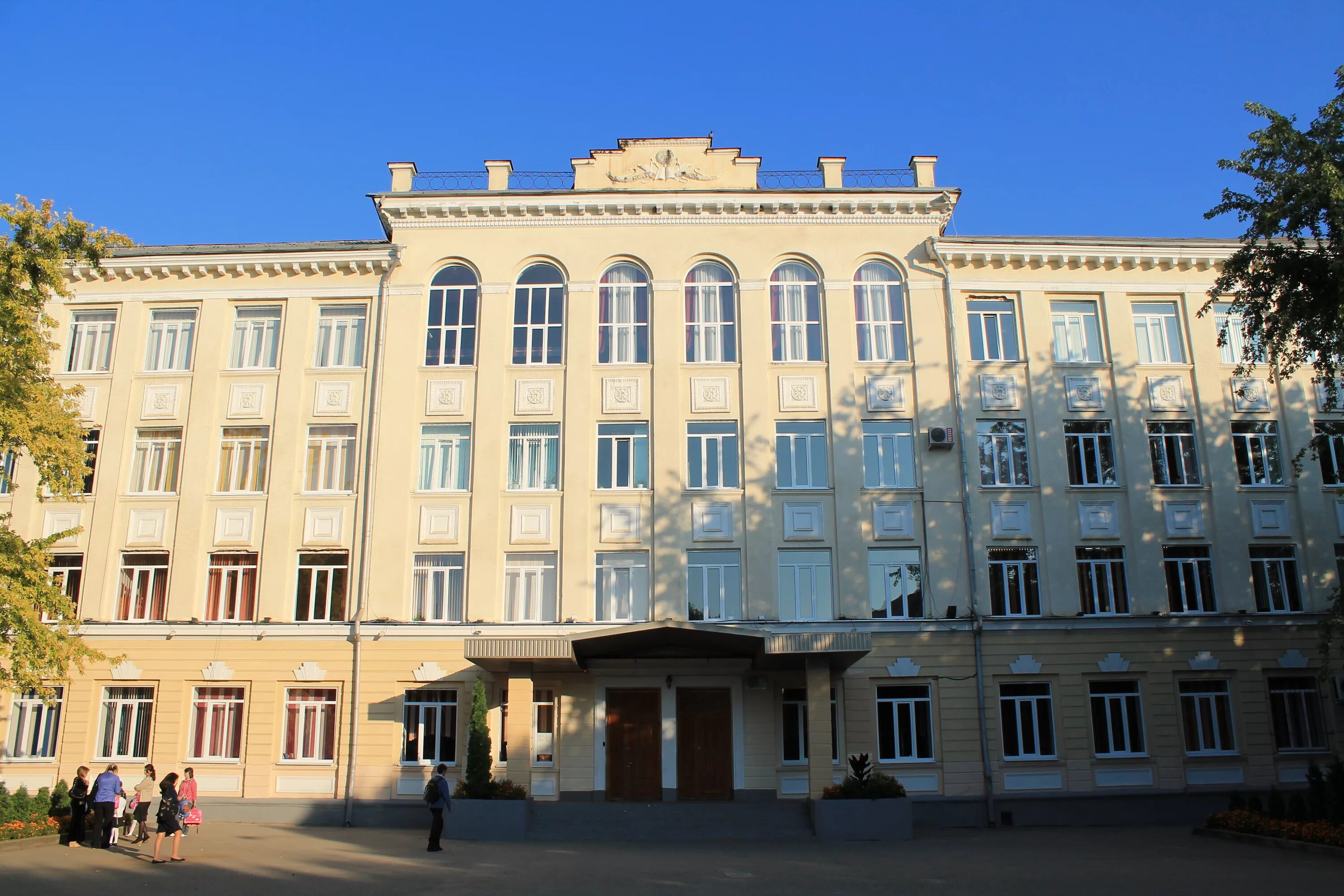 одинцовская гимназия номер 4. о нальчик. школа 41 лыткарино. учителя 4 школы лыткарино. гимназия 4 лыткарино 1992.