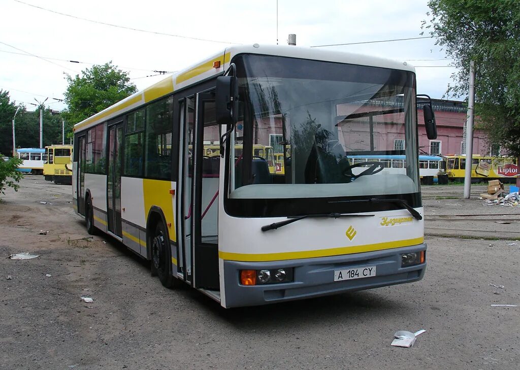 городской автобус в казахстане. Yutong zk6122h9 (53). сетра 805. казахстанский автобус. автобусы алматы.