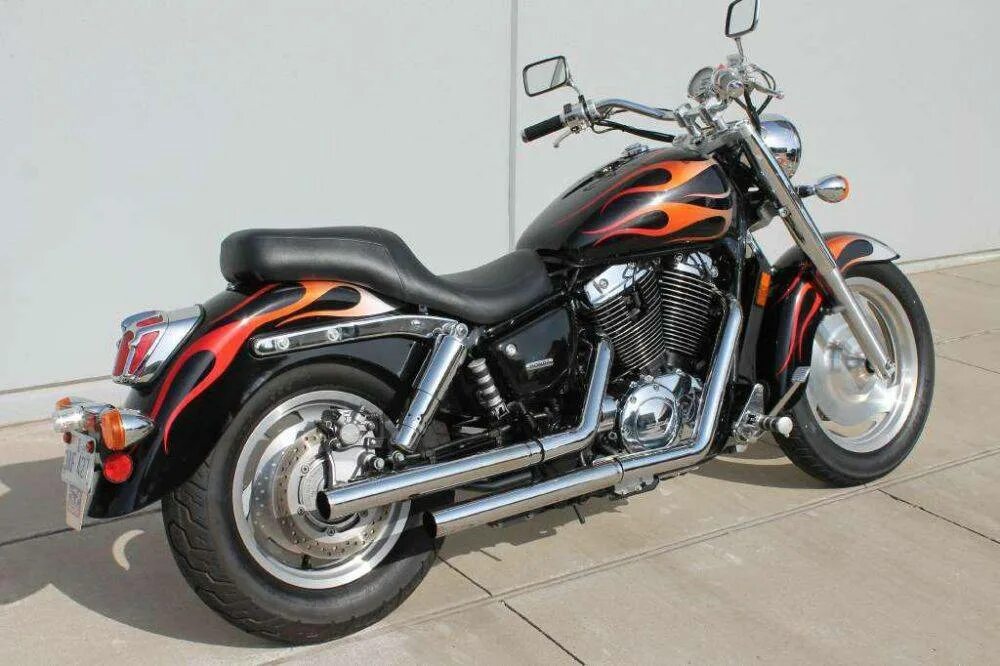 Honda vt shadow. Honda Shadow 1100 Sabre. Honda vt1100c2 Shadow Sabre. Honda VT 1100 Sabre c2. Honda vt1100 Shadow.