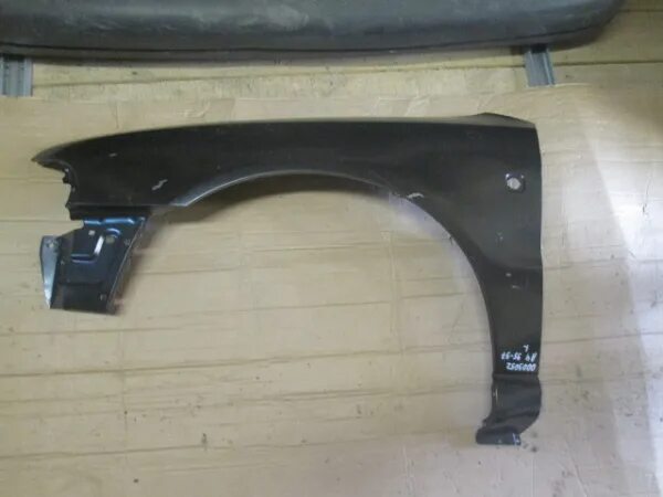 Audi a4 b8 2007 2011 крыло левое дырочки. ауди а4 1998 крыло переднее левое артикул. Audi a6 c6 крыло переднее пластик. ауди а4 2012 крыло левое. крыло ауди а4 левое.