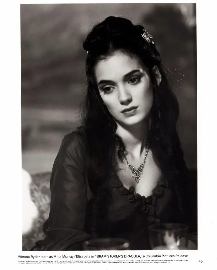 Mina harker. Mina harker