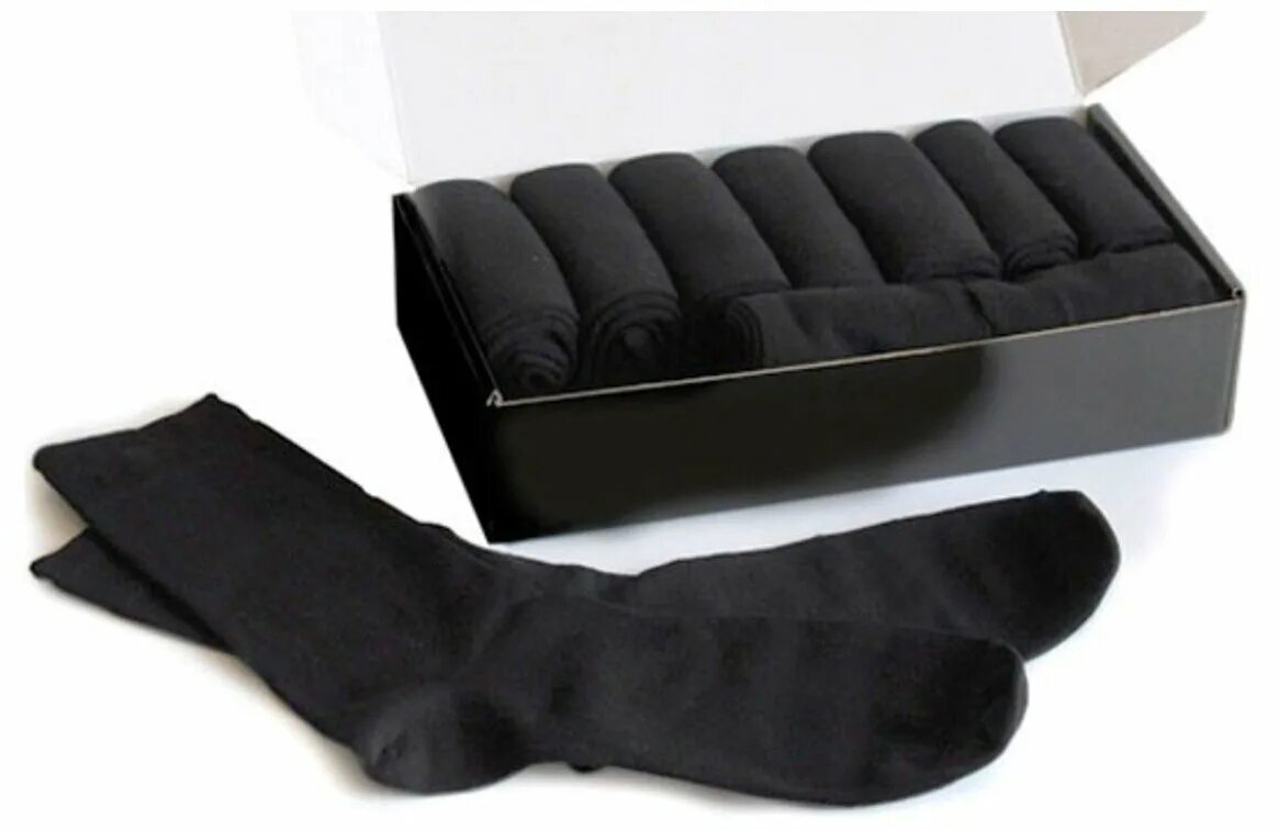 носки черные и белые. органайзер для хранения носков. носки в черном ящике. ящик с трусами и носками. носки мужские.