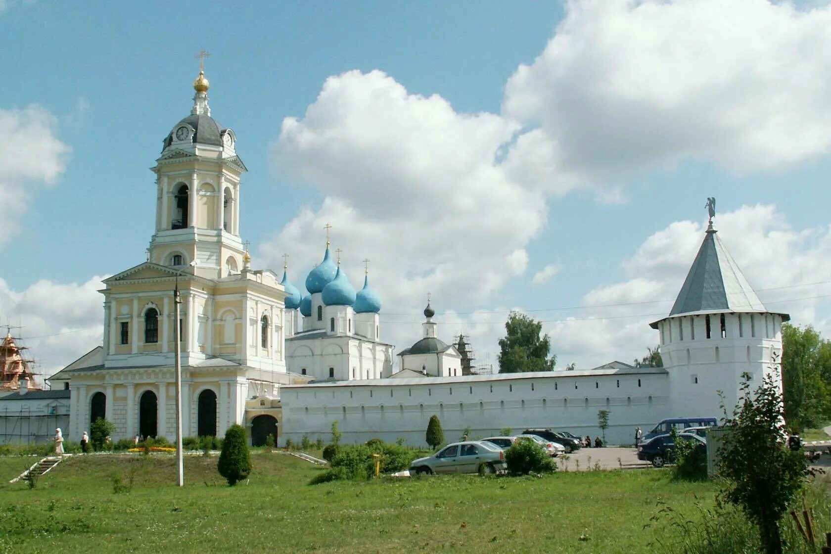Мужской монастырь города. Гор.серпухов высоцкий монастырь. успенский монастырь серпухов. высоцкий владычный монастырь. высоцкий монастырь серпухов окрестности.