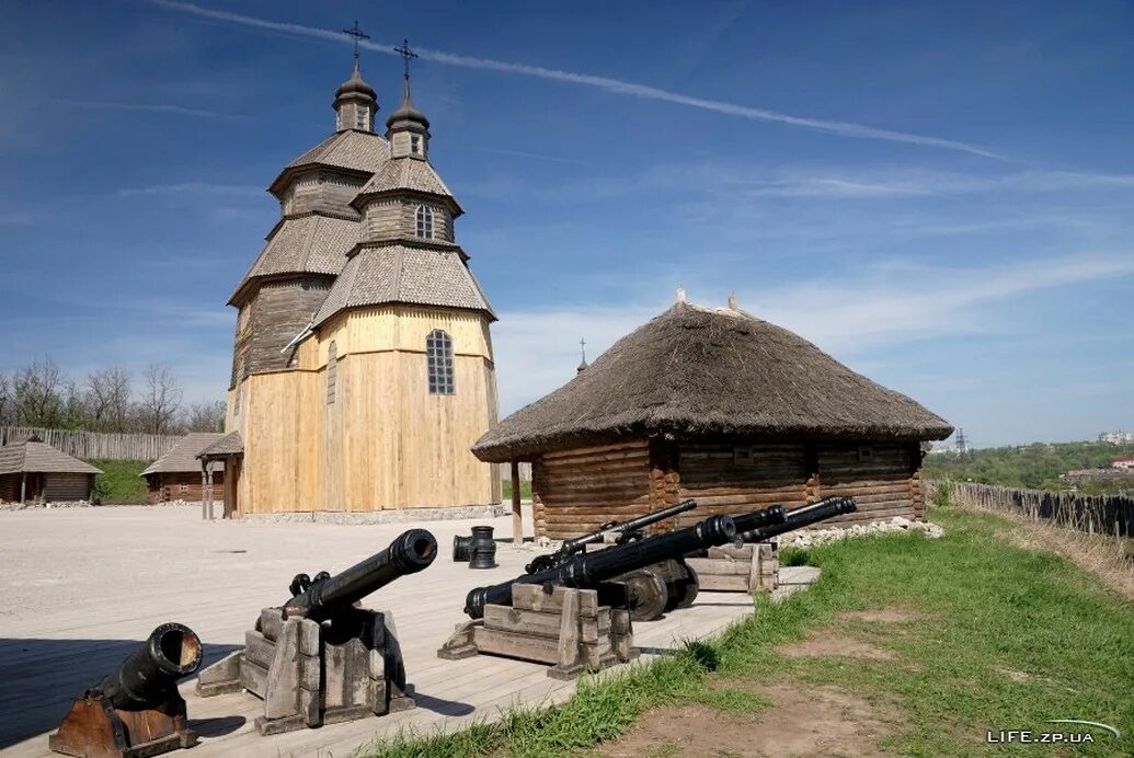 Запорожская сечь. Остров Хортица в Запорожье. Остров Хортица Запорожская Сечь. Остров Хортица музей. Музей Хортица Запорожье.