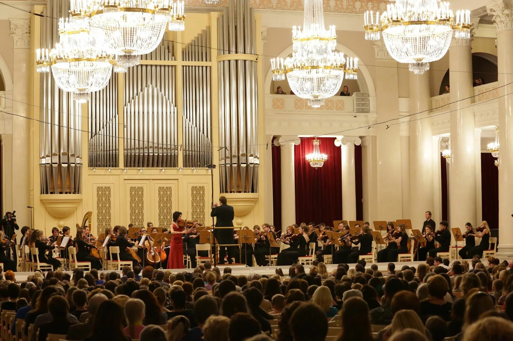 Оркестр санкт петербург концерт. Филармония Шостаковича. Санкт-Петербургская Академическая филармония им. Шостаковича.. Академический симфонический оркестр Санкт-Петербургской филармонии. Тверская Академическая филармония оркестр.