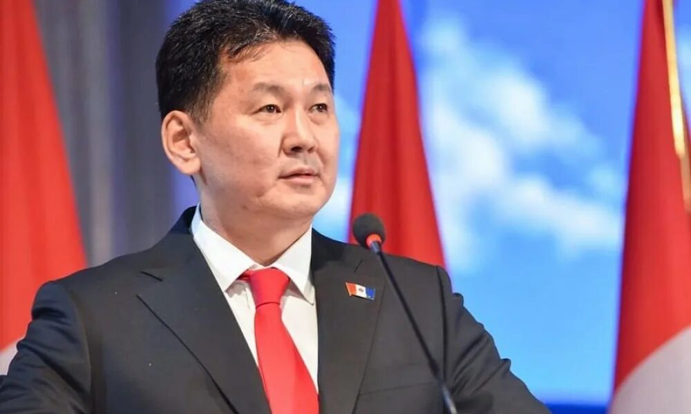 президент монголии х. халтмаагийна баттулгу. главы монгольских государств. президент монголии борец. экс-президент монголии баттулга.