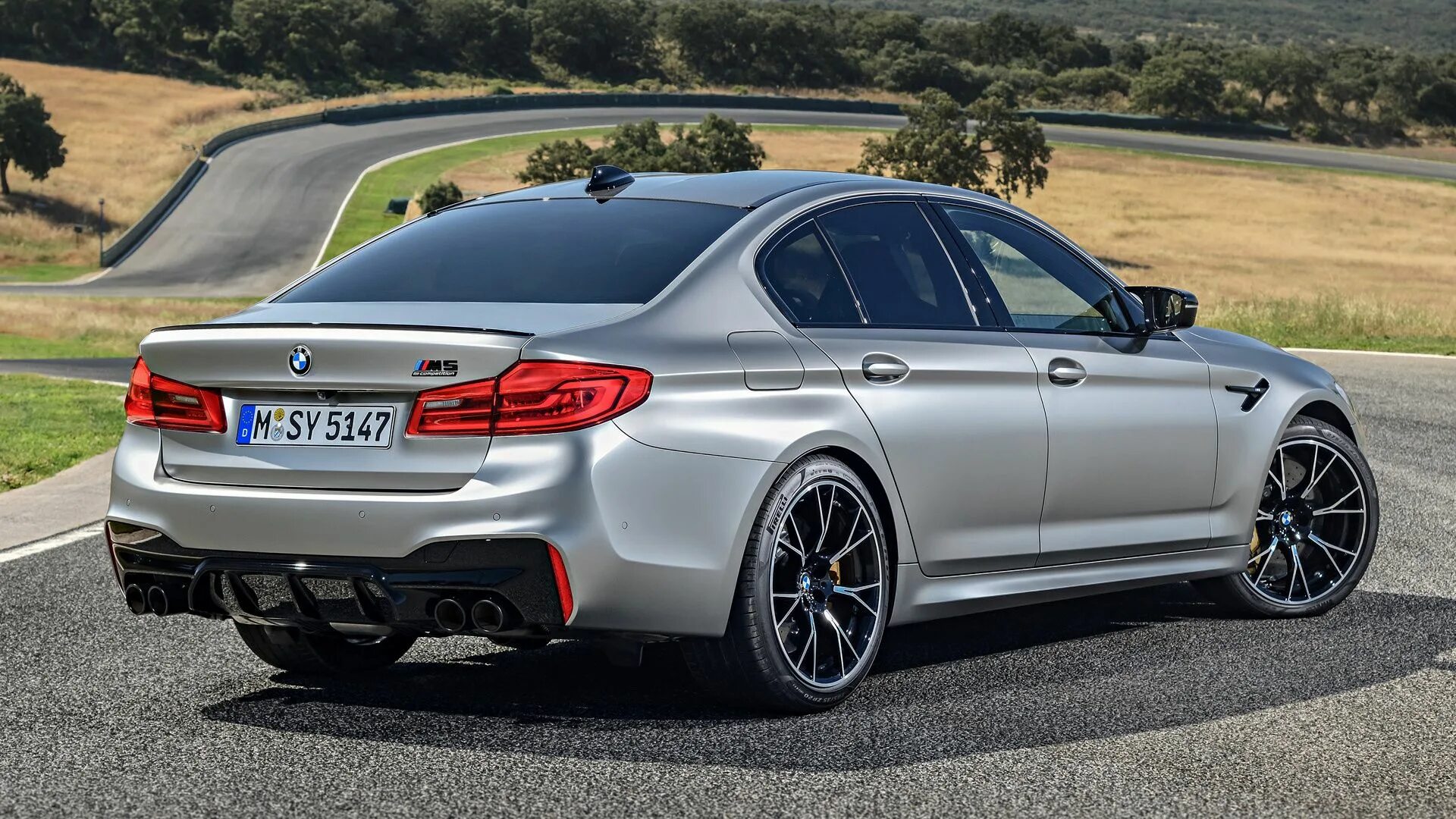 М5 ф90 какого года. Bmw m5 f90. bmw m5 f90 competition. бмв м5 ф90 компетишн. bmw m5 2018.