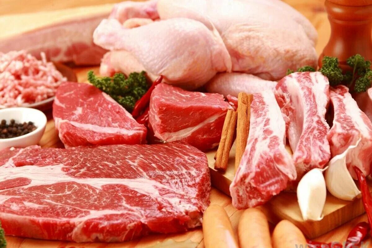 Let meat. Мясные продукты. Свежее мясо. Парное мясо. Красивое мясо.
