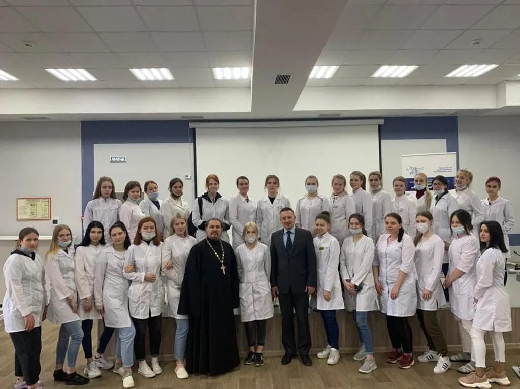 Красмт красноярский медицинский. Красмт красноярский медицинский техникум. Кбмк крутовского. Преподаватели красгму. Медицинский техникум красноярск.