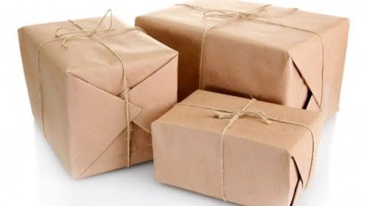 Коробка крафт посылка. Us parcel. Передает посылку. Картонные коробки с секциями. Упаковка товара.
