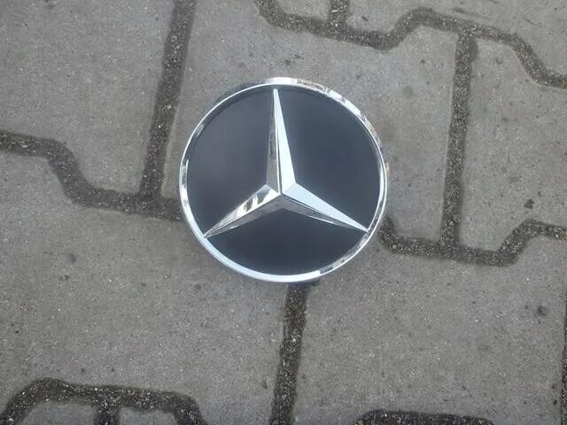 Значки мерседес спринтер. Задняя эмблема Mercedes Sprinter 906. Значок Мерседес Спринтер 906. Эмблема капота Мерседес Спринтер 906. Эмблема на решетку Мерседес Спринтер w901.